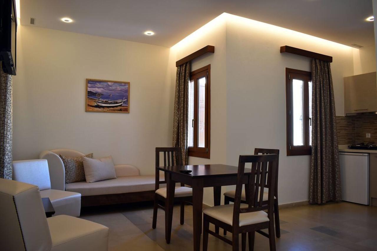 Blue Sea Hotel Apartments Rethymno  Екстер'єр фото
